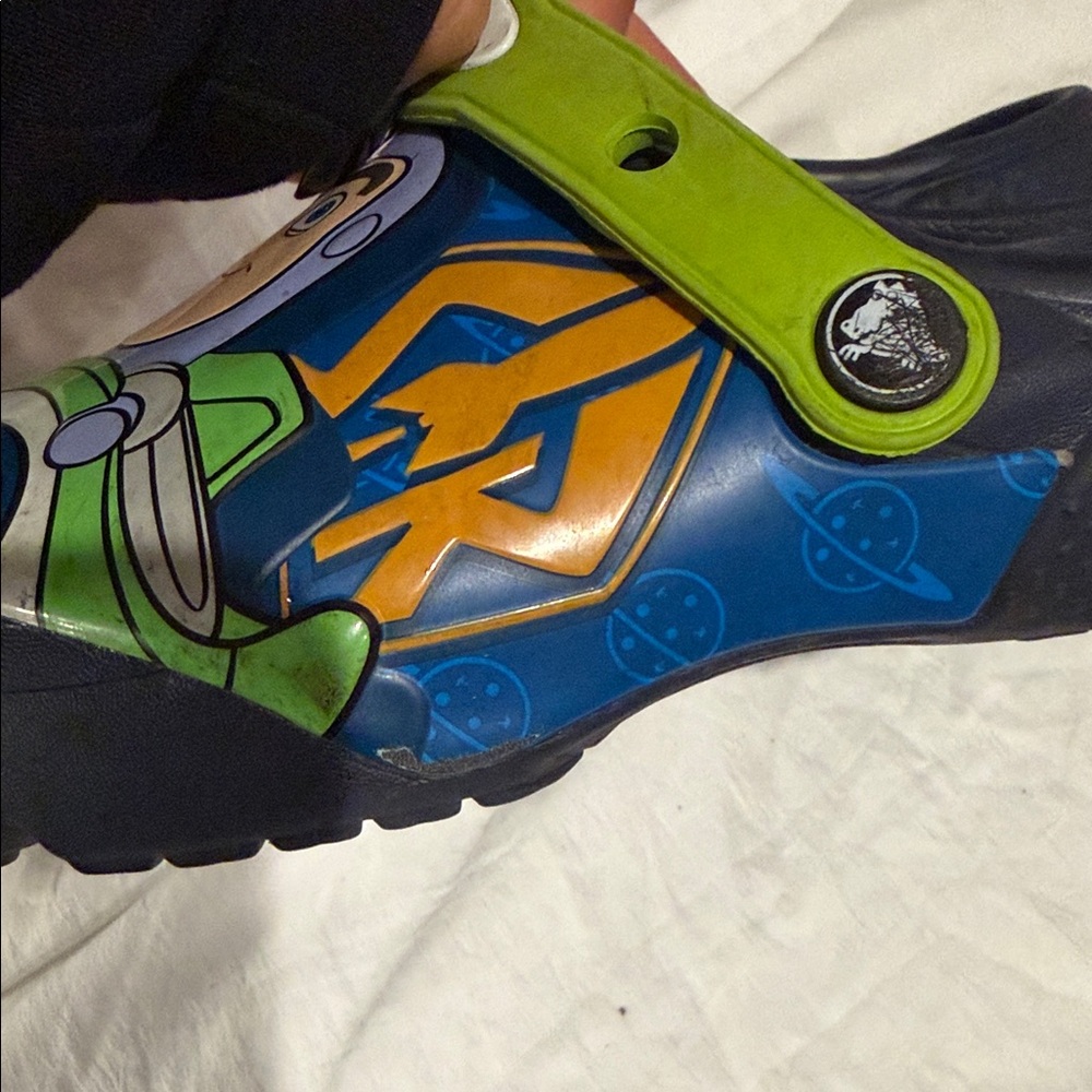 CROCS Kids Toy Story Clogs - Navy and Lime - Picture 5 of 6